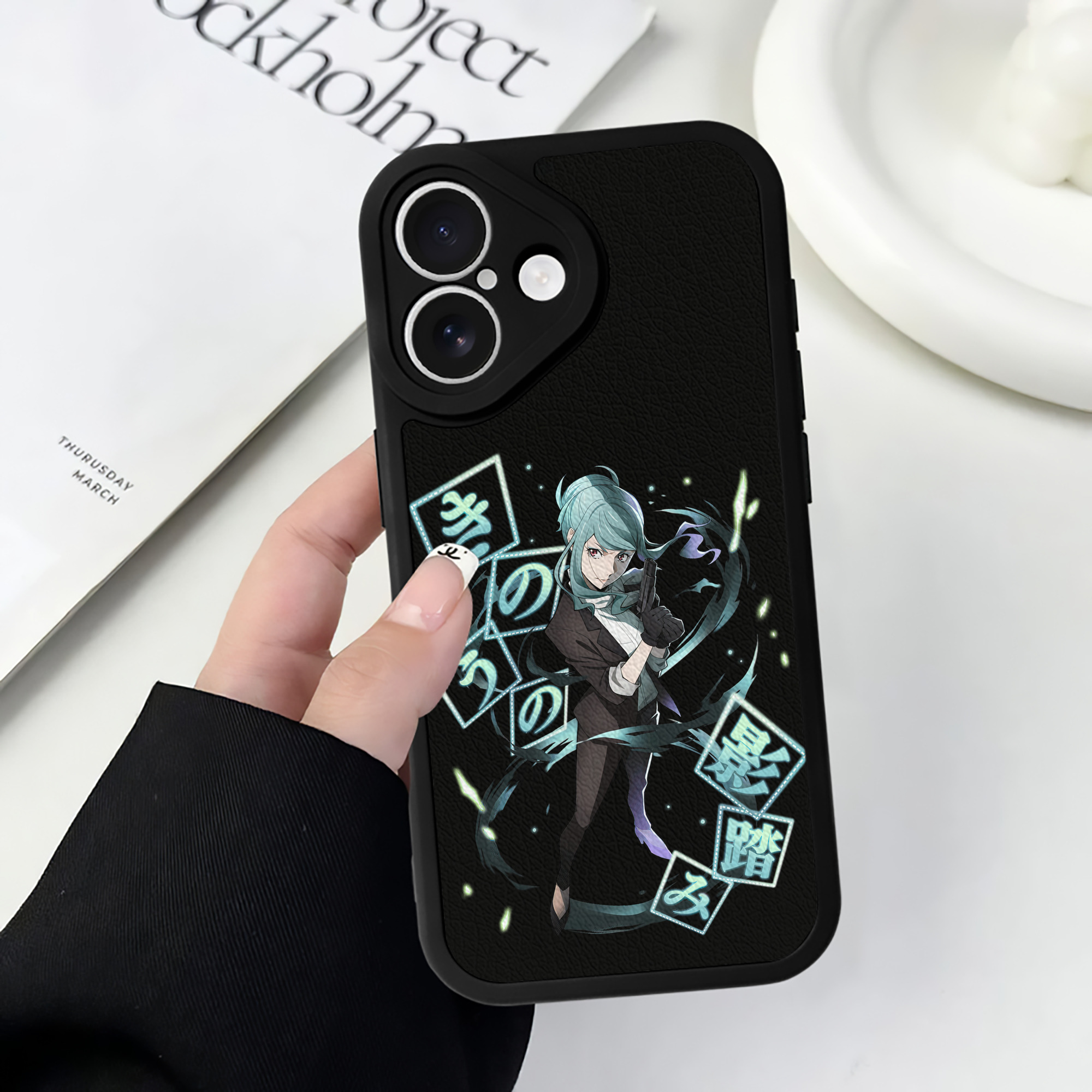 （画像用） 文豪ストレイドッグス Bungo Stray Dogs 【iPhone 16シリーズ対応】シリコンスマホケース（レザー調） 材質：シリコン